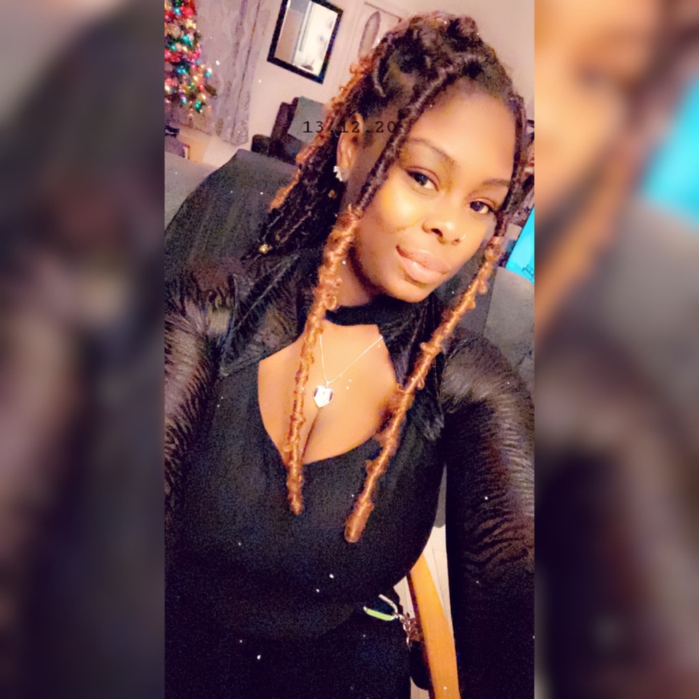 Meet your Posher, Tiffany